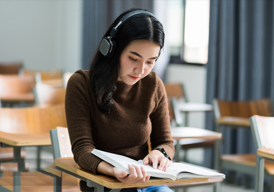 《聽力特色課程》