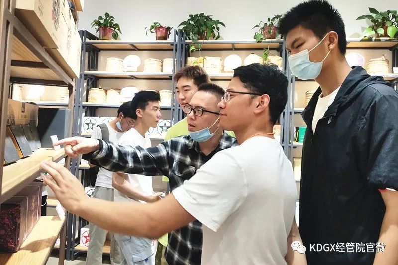 尚禮村酒水工廠參觀