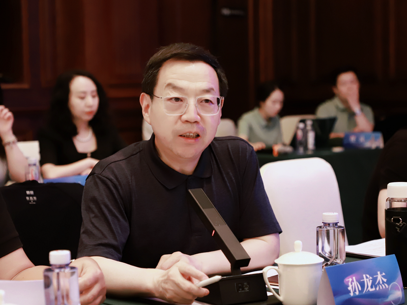 【華商頭條網(wǎng)】西科大高新學(xué)院董事長(zhǎng)受邀參加全聯(lián)民辦教育出資者商會(huì)