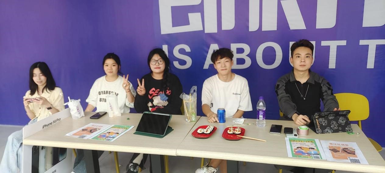 烹飪社（封面圖及內(nèi)文圖）