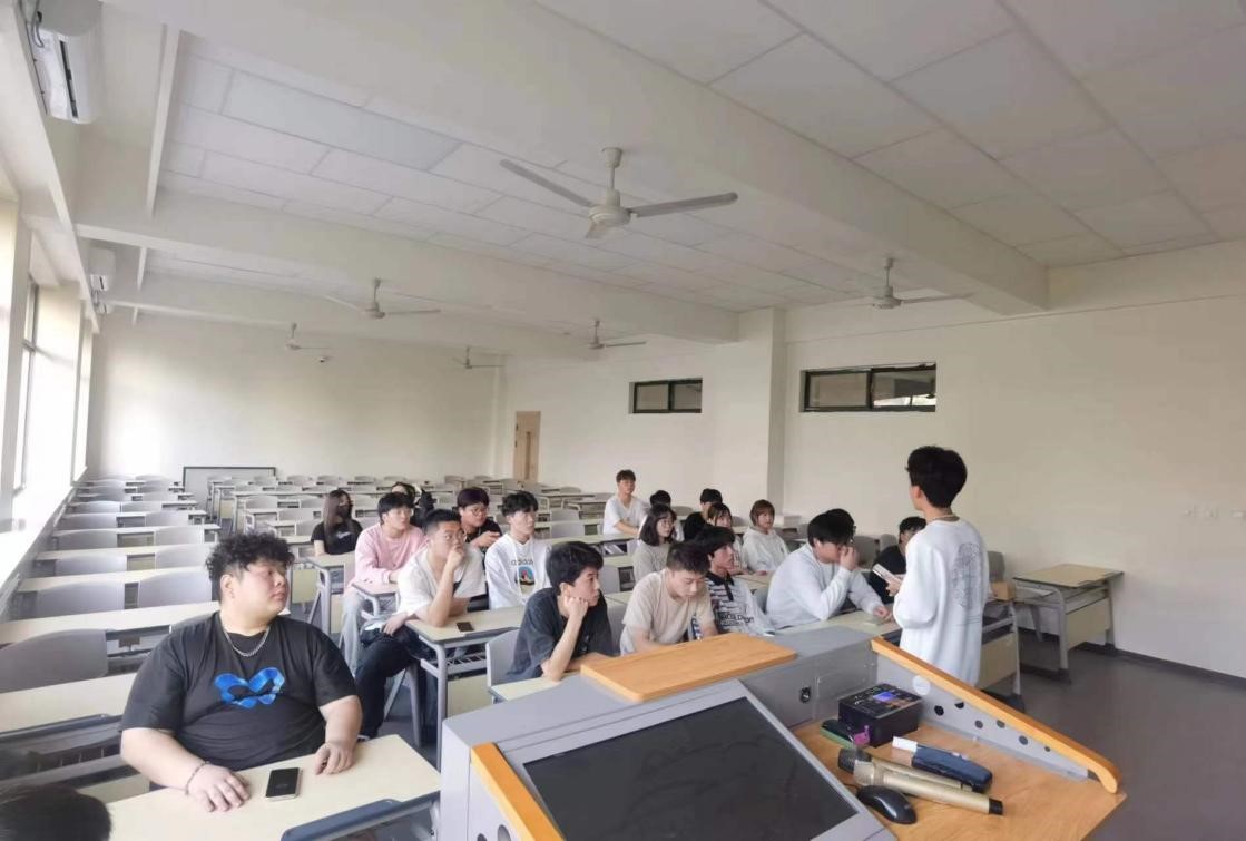 嘻哈社(封面圖及內(nèi)文圖)